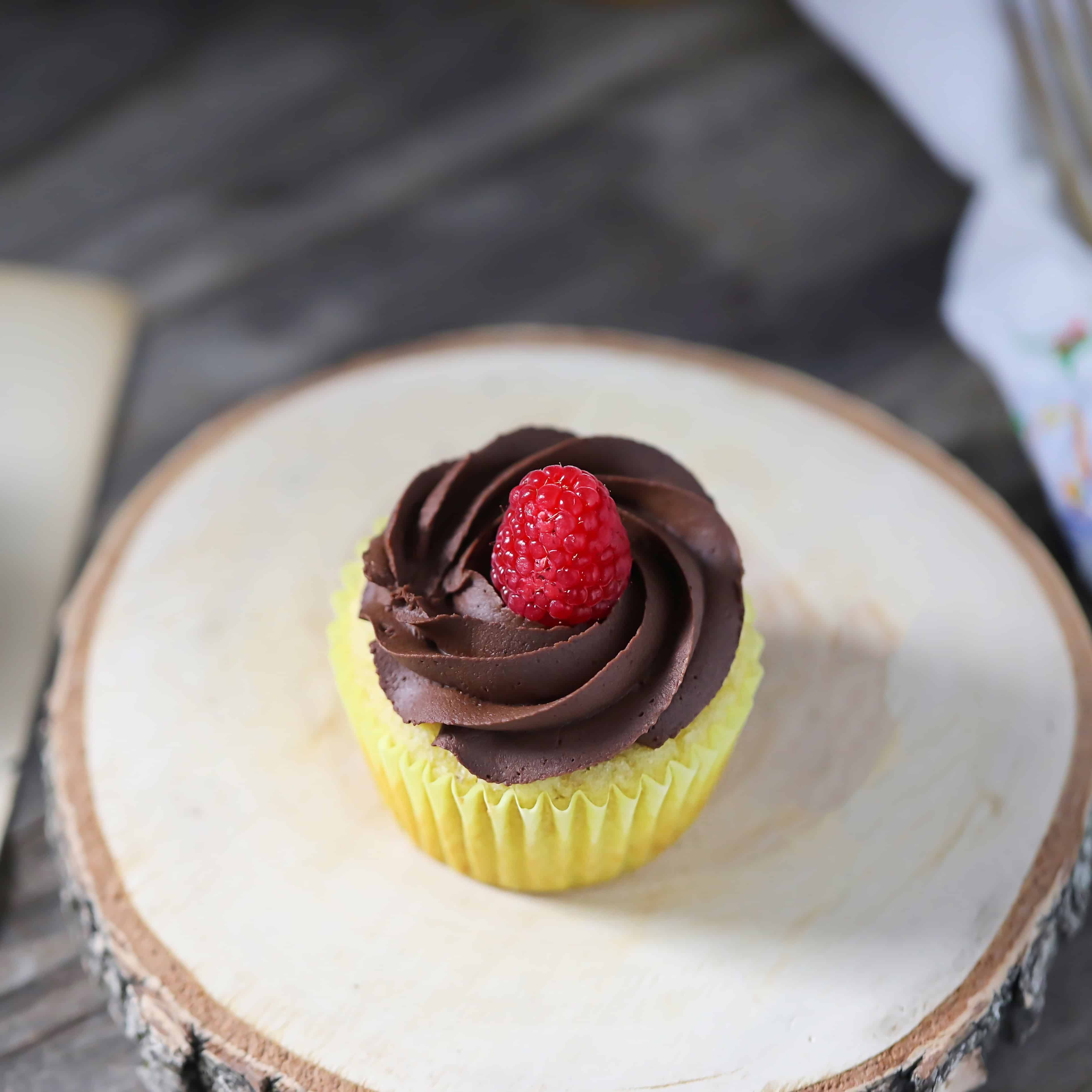 Low Carb Yellow Cupcake w frosting